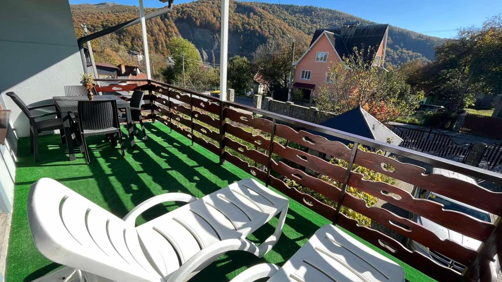 "У Пасічника" Котедж Для Сім'Ї Yaremche Exterior foto